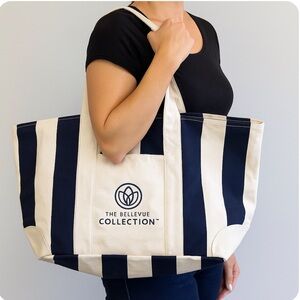 Large Canvas Tote bag. Bellevue Collection.